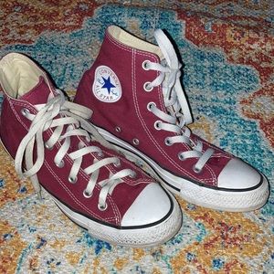 Converse high tops woman’s size 8